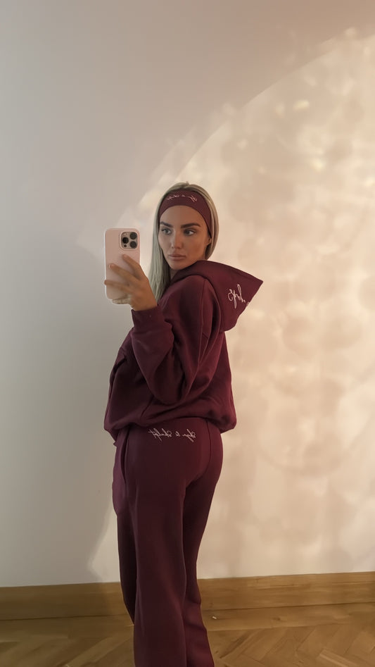 Signature ease - cranberry mist✍️