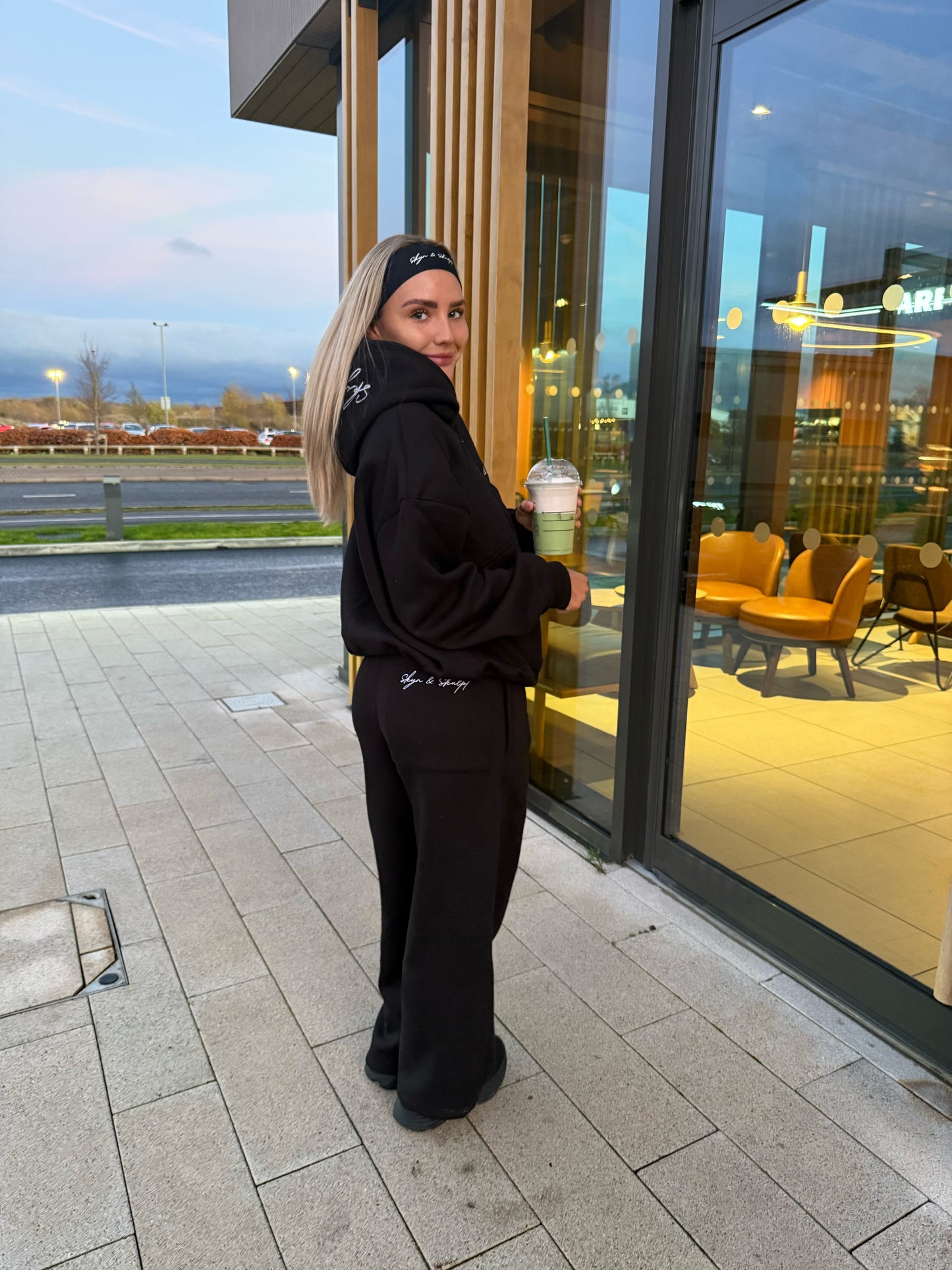 Signature ease - eclipse ✍️